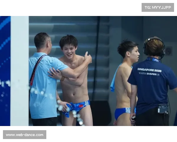 程子龙朱子锋上演惊险逆袭力压群雄夺世锦赛男子双人十米台冠军